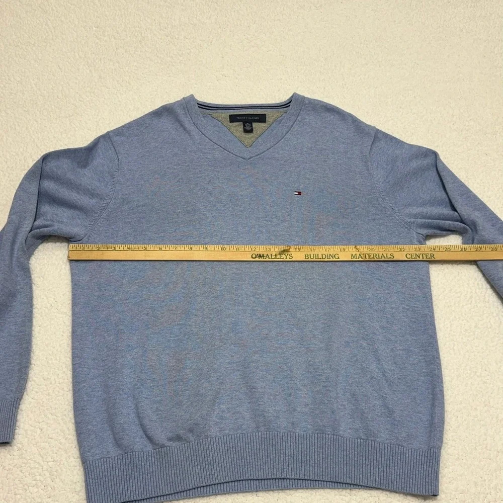 Tommy Hilfiger Mens V-Neck Cotton Sweater Light Blue XL 0890364‎